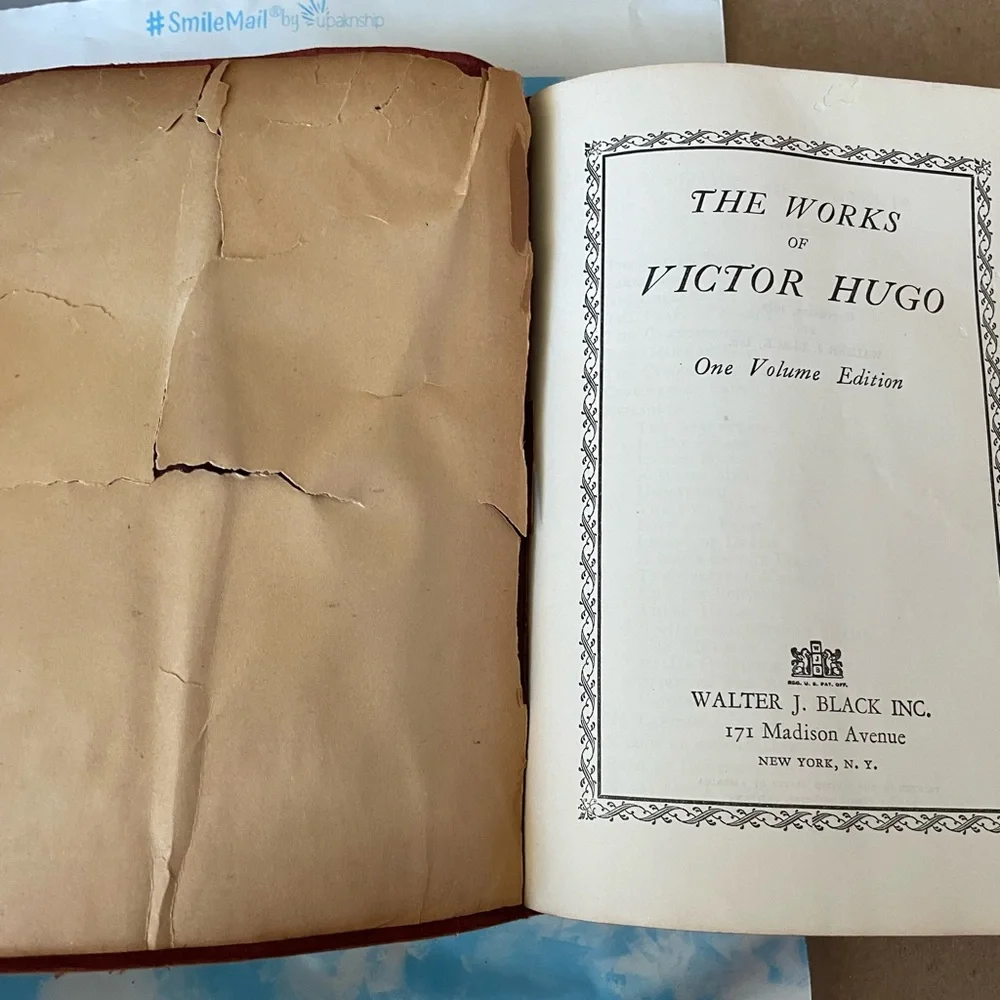 Vintage Embossed Brown Leather Journal - Picture 4 of 6